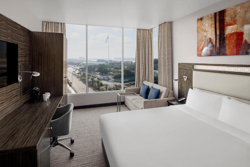 Holiday Inn Express Dubai Jumeirah 2