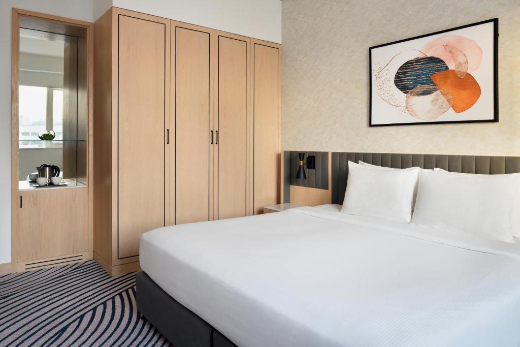 Crowne Plaza Dubai Jumeirah Hotel 3