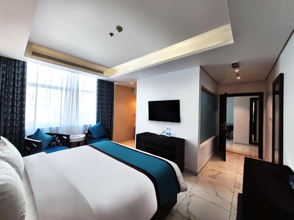 Signature Hotel Al Barsha 3