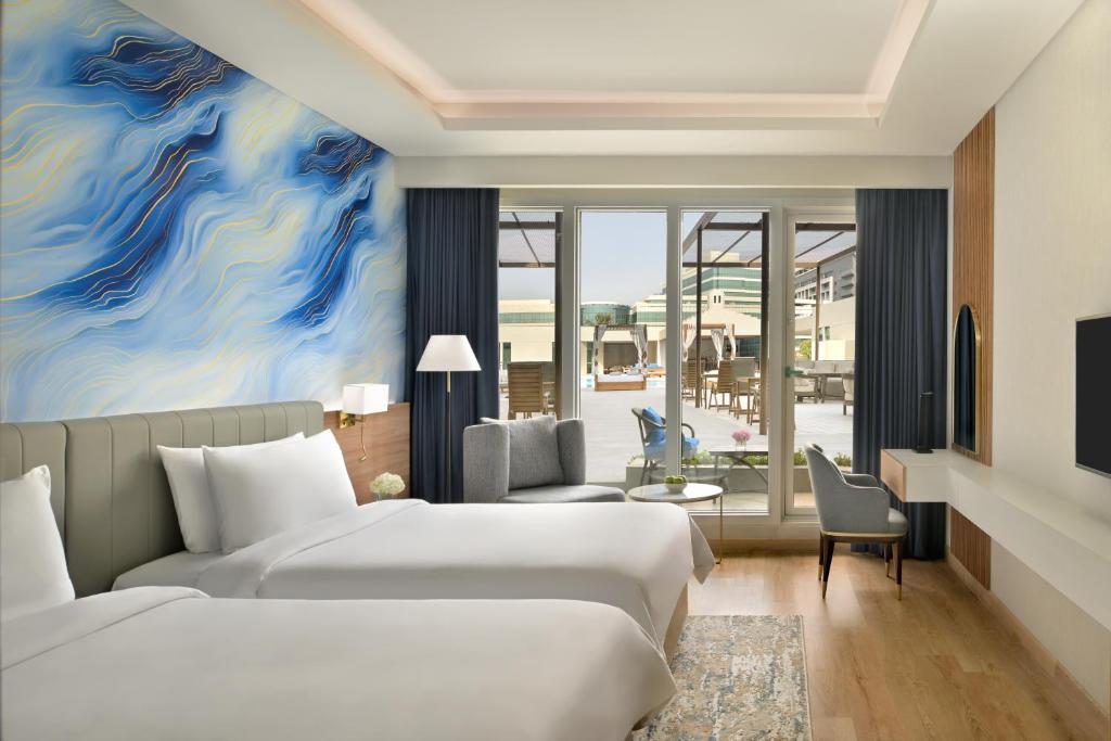 Movenpick Grand Al Bustan Dubai 3