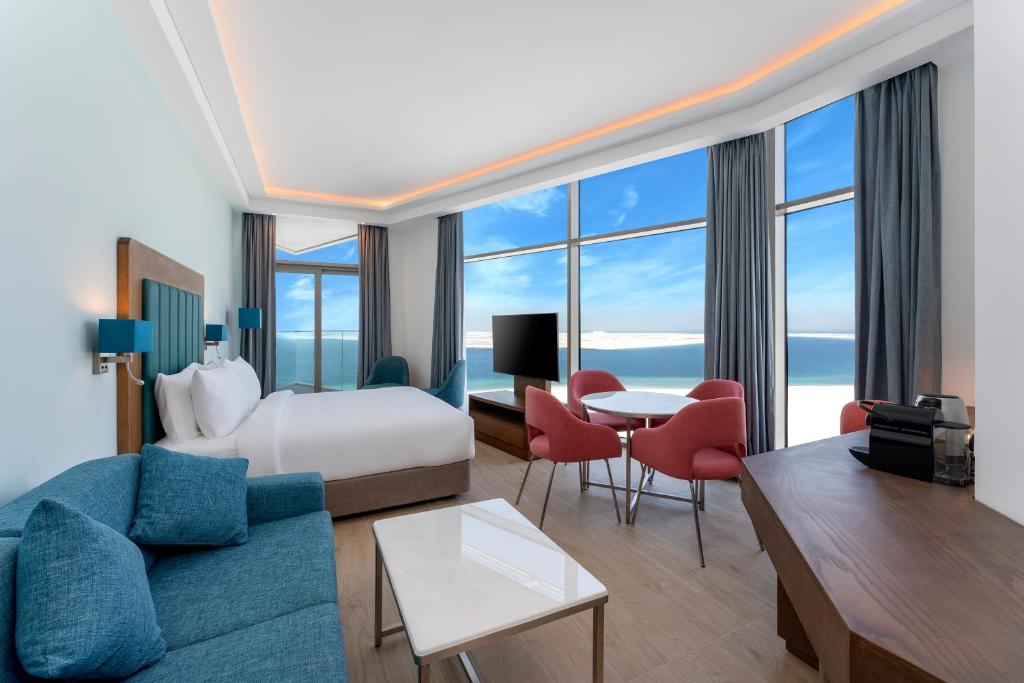 Sea Point Hotels, Dubai Island 2