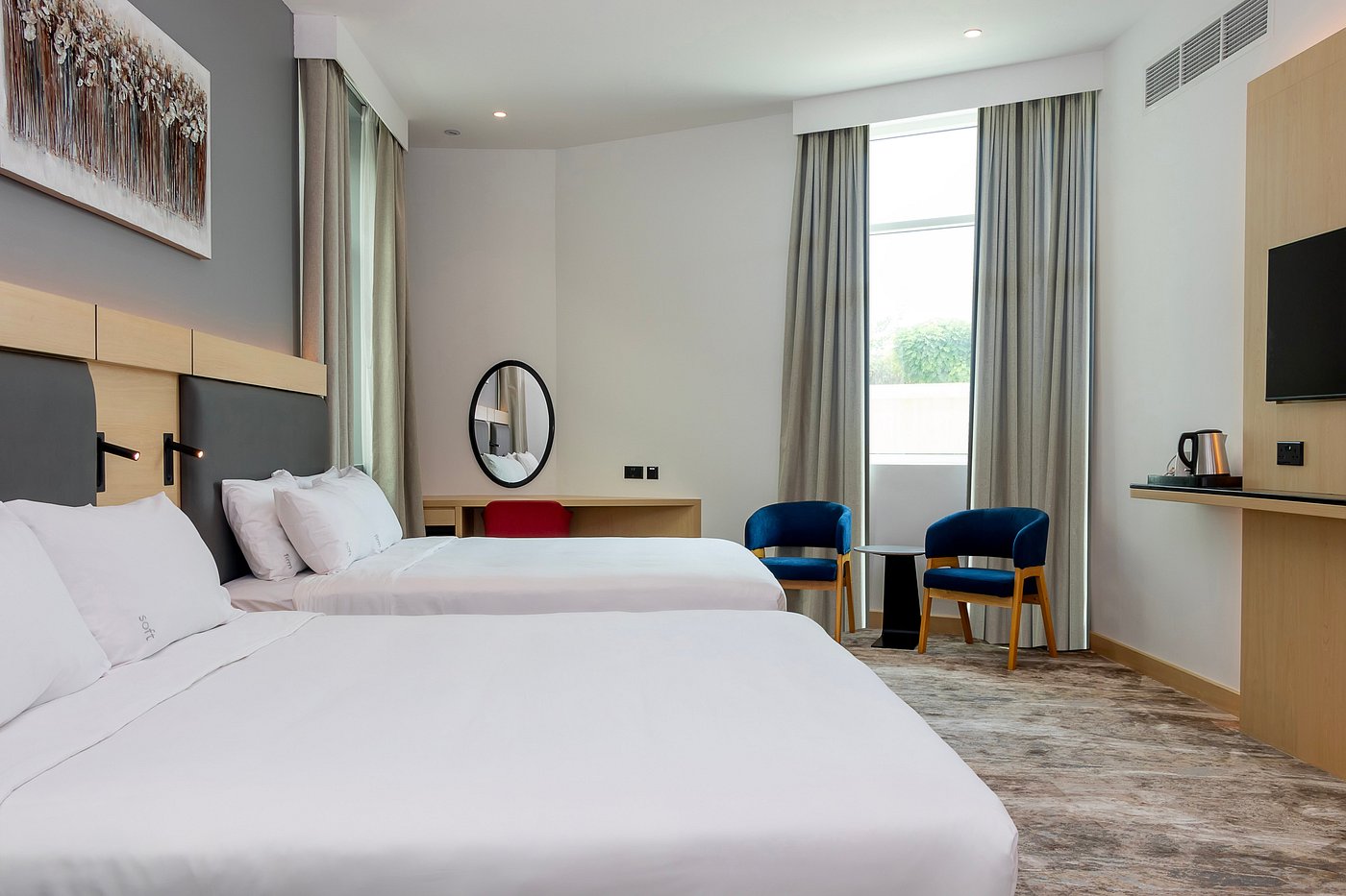 Holiday Inn Express Dubai Airport 3