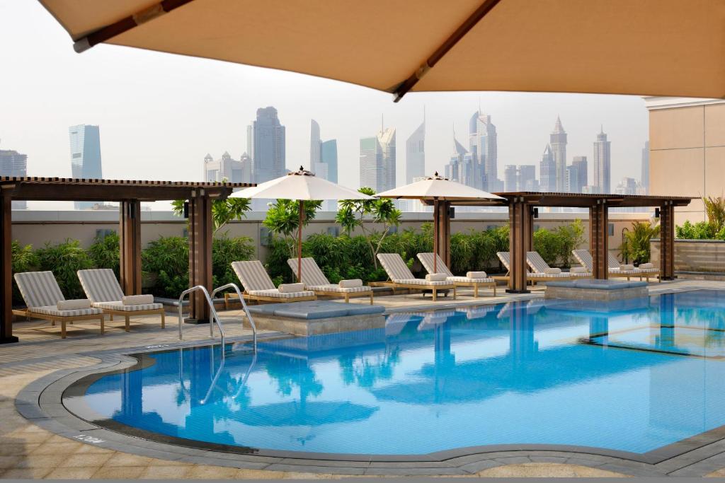 Crowne Plaza Dubai Jumeirah Hotel 2